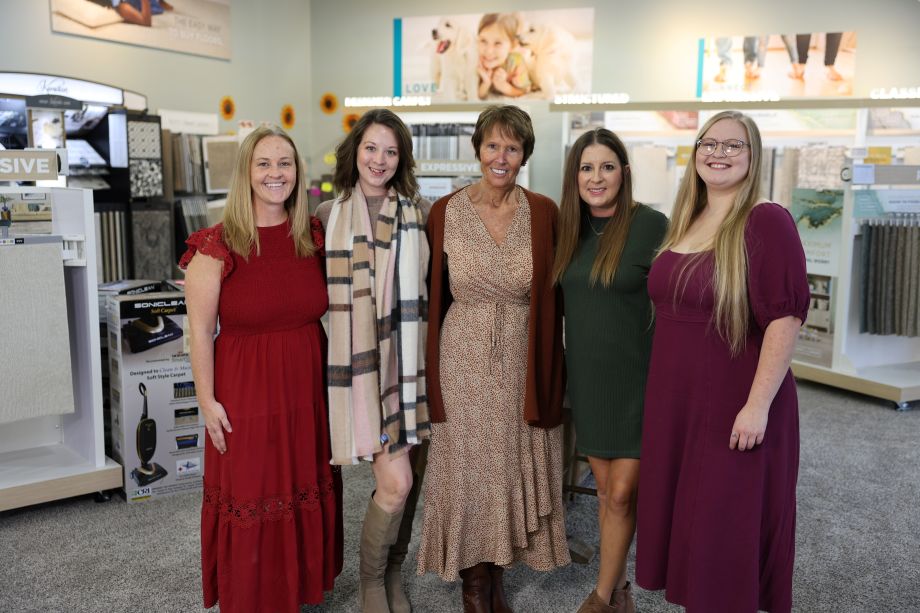 Manhattan Carpet One Voted Fint Hill's Finest 2025